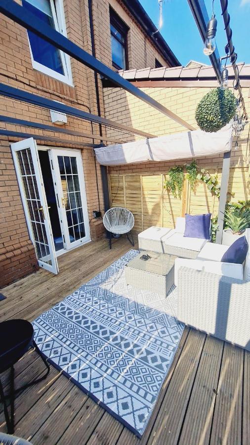 Beautiful 2Bed House With Garden, Walking Distance To Town - Free Parking Apartman Glasgow Kültér fotó