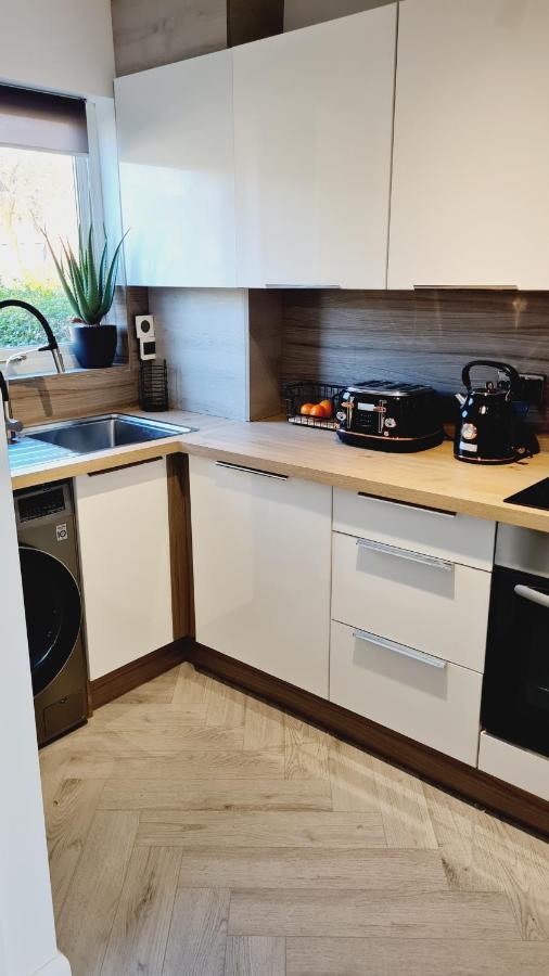 Beautiful 2Bed House With Garden, Walking Distance To Town - Free Parking Apartman Glasgow Kültér fotó